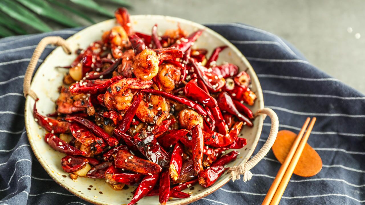 这道菜代表了虾仁的极致味道,辣子虾仁香辣过瘾