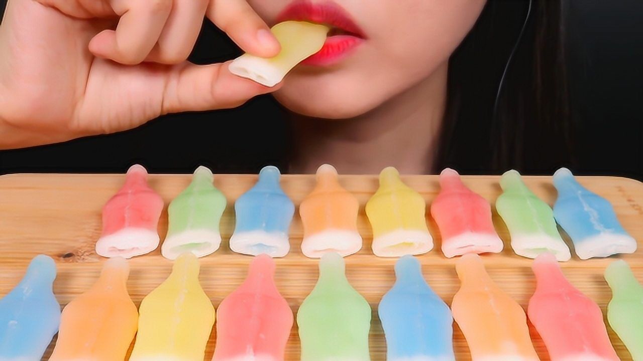 有趣的韩国蜡瓶糖零食,里里外外都可以吃,网友:真环保