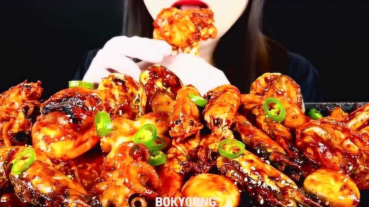 韩国声控吃播：大口吞咽“爆辣美食”，看得直胃疼_高清