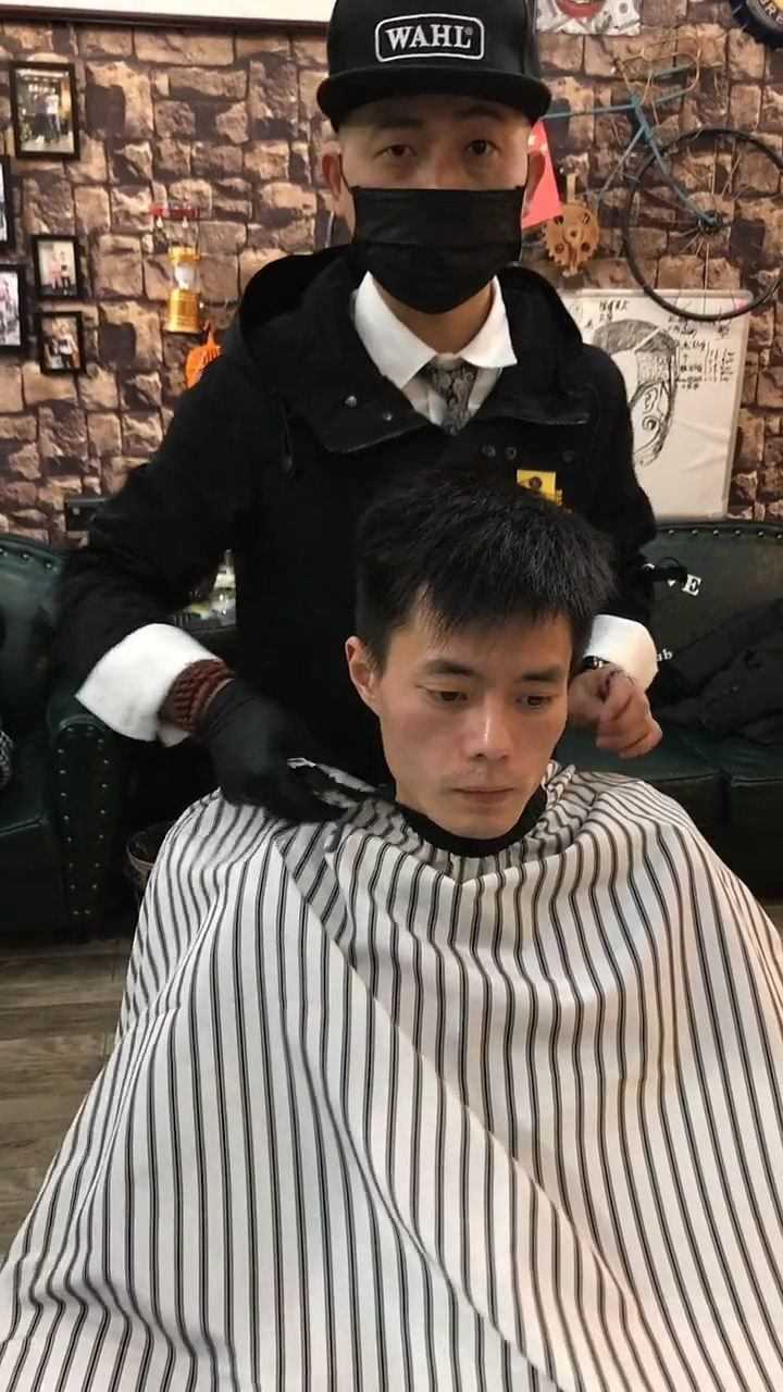 给帅哥设计个老板发型整个人都变得不一样了