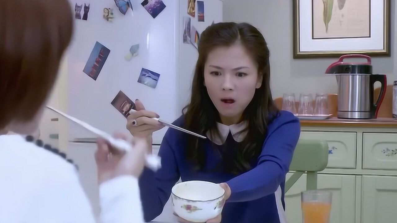 今夜天使降临田甜嫌弃彭佳佳吃的多竟往她碗里吐骨头惊了