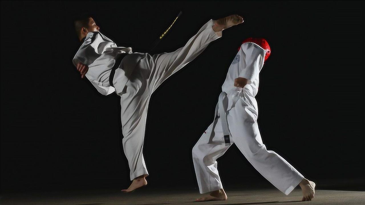 跆拳道双飞踢 腾讯网