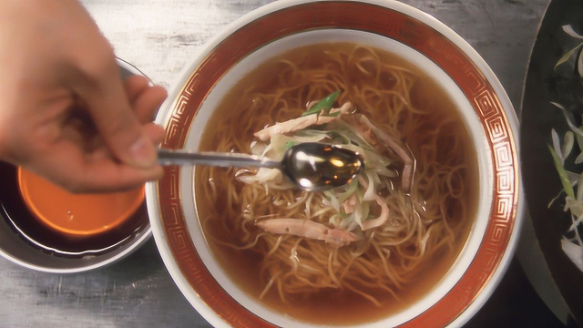 日本人对拉面的要求有多高,从配料到汤底面条,都不能有一丝马虎