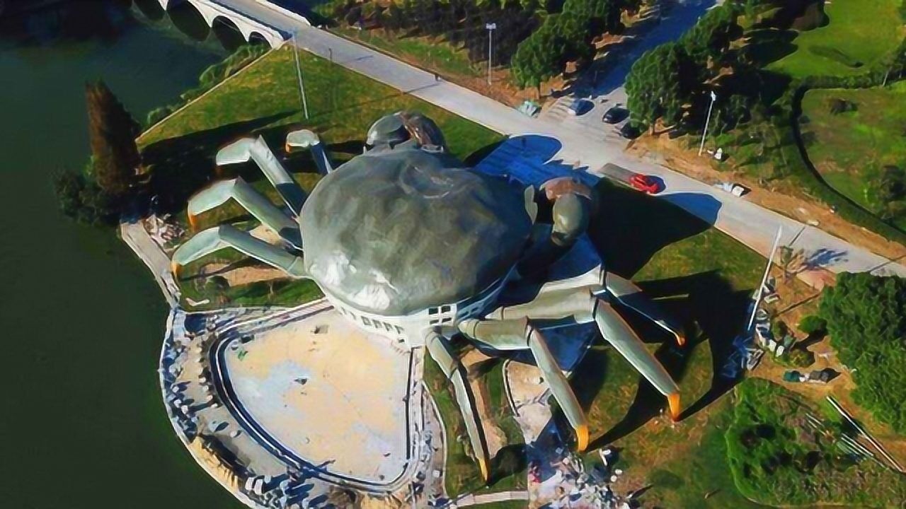 英国15米巨型螃蟹,为何体态如此庞大?竟是因核辐射变异导致