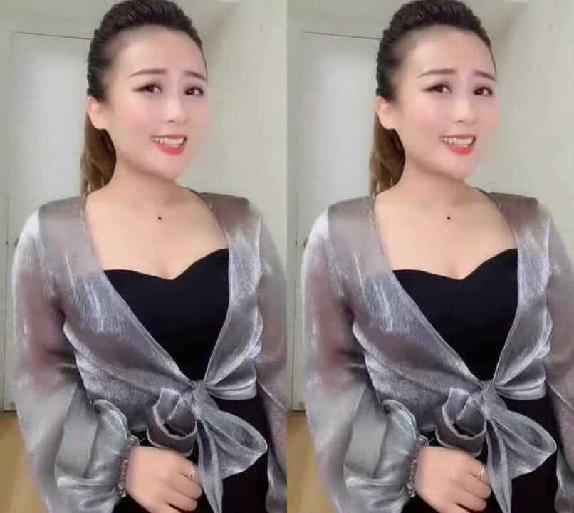 上联洗着澡看着表舒服一秒是一秒_高清
