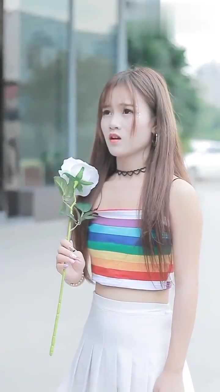 看到小婵猫表白被拒绝没想到她的男闺蜜会这么做网友霸气