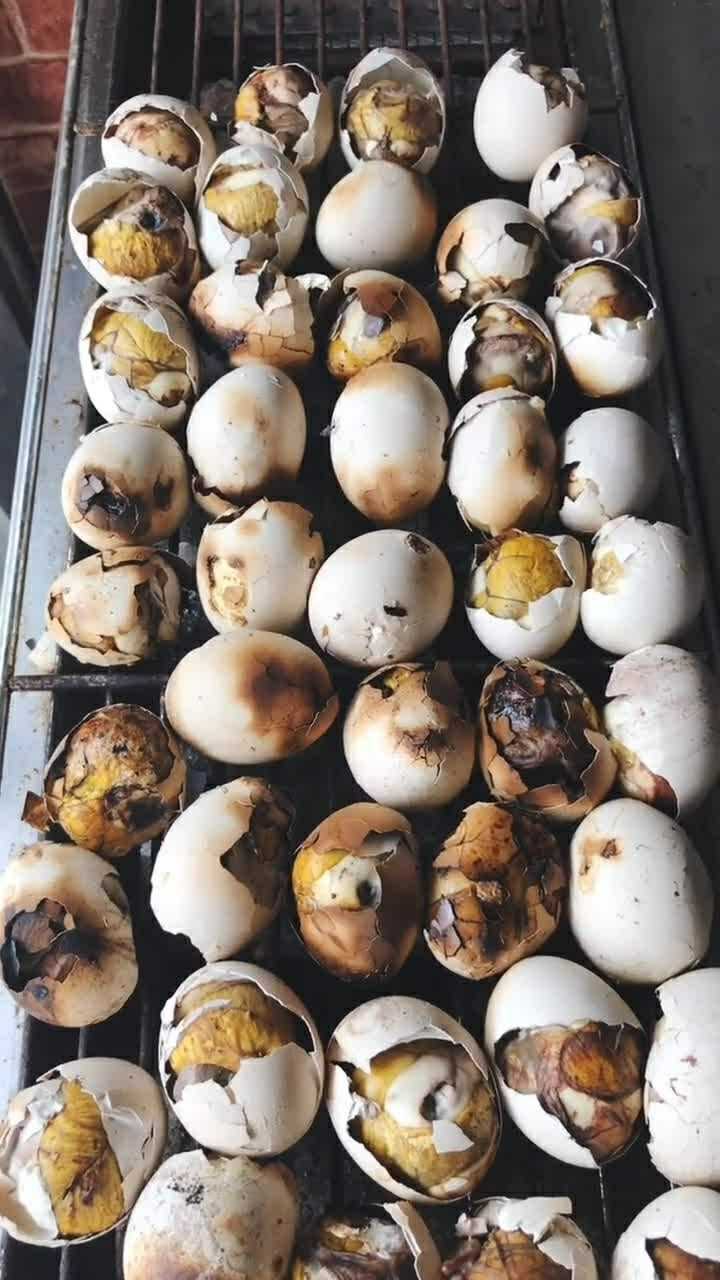 这个活珠子真的特别好吃,尤其是这种烤出来的活珠子