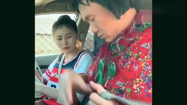 “二”驾校学车,把美女教练气得不轻啊,全程搞笑不断!