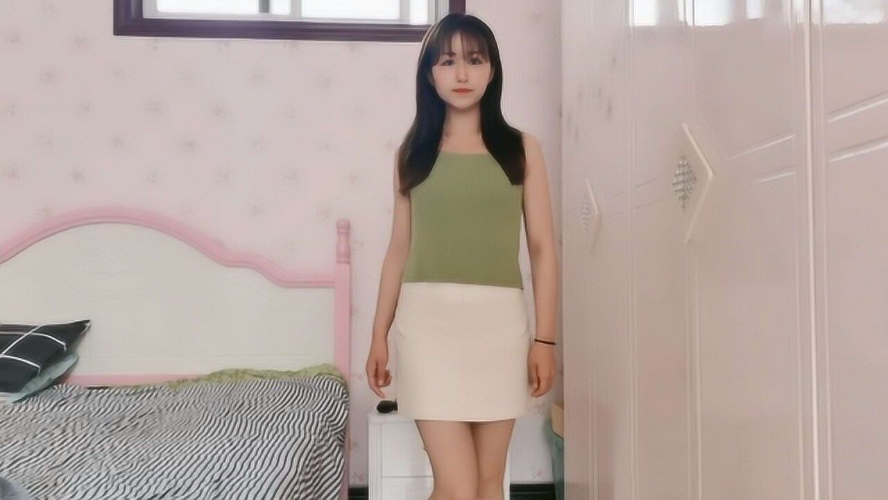 虎牙珂珂有一种清凉叫做夏季穿吊带即时尚又性感