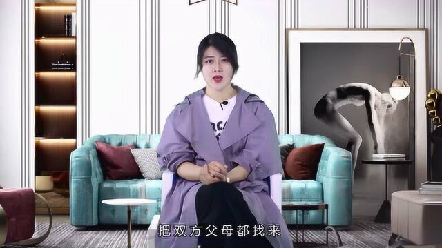 离婚前两家人一起吃散伙饭,吃到了一半,丈夫说什么也不想离婚了