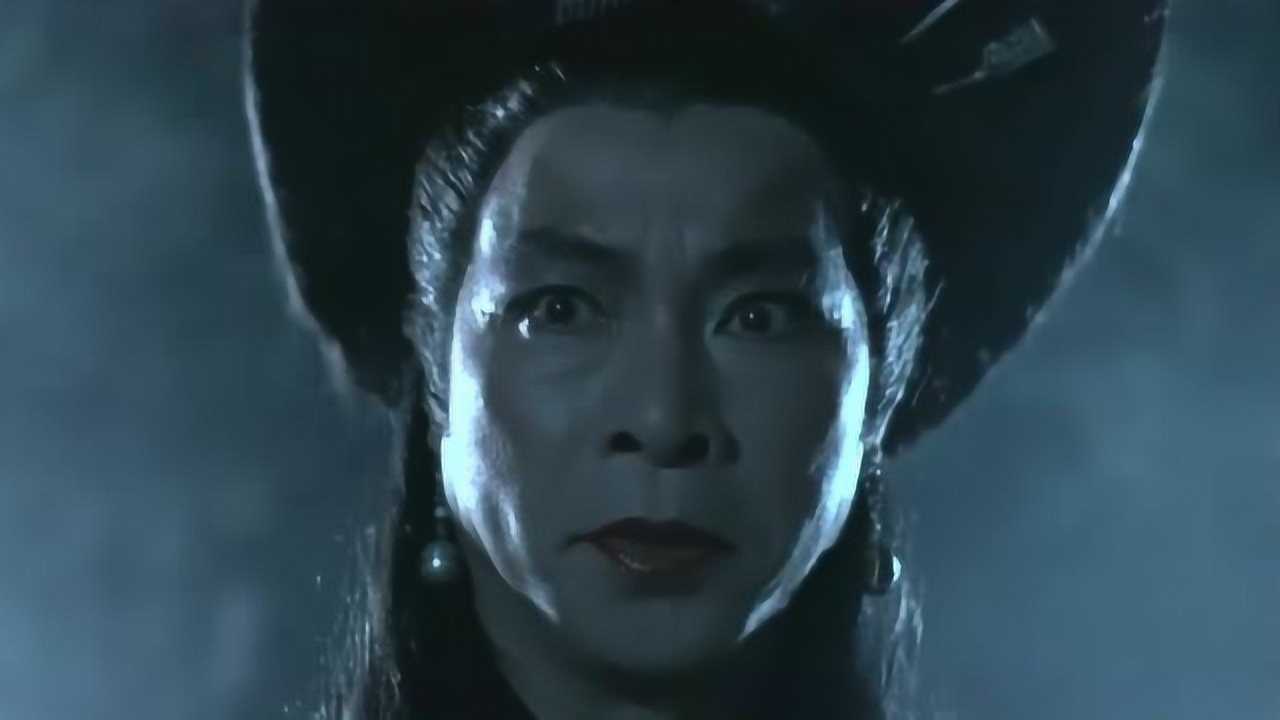 倩女幽魂千年树妖法力好强燕赤霞只能跳到树上来躲避伤害