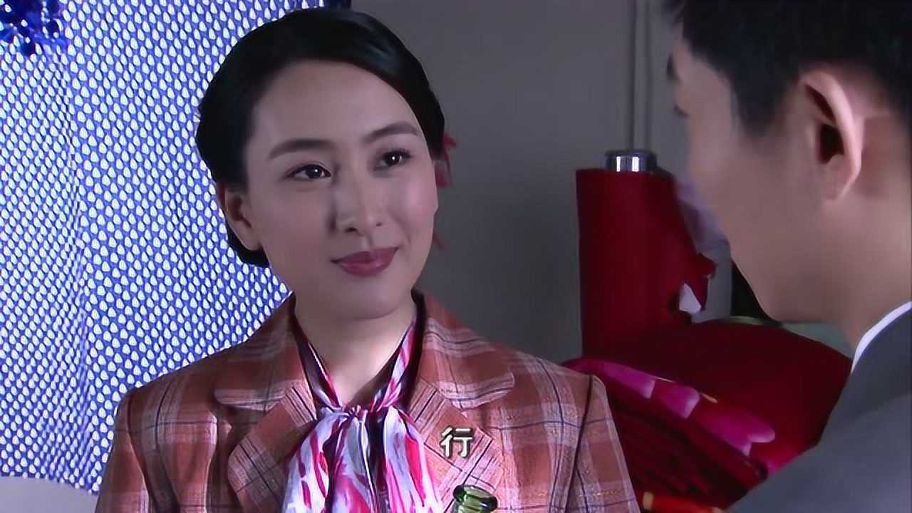 北风那个吹刘青结婚请帅子参加还一直逼他喝酒周围同学还一直起哄