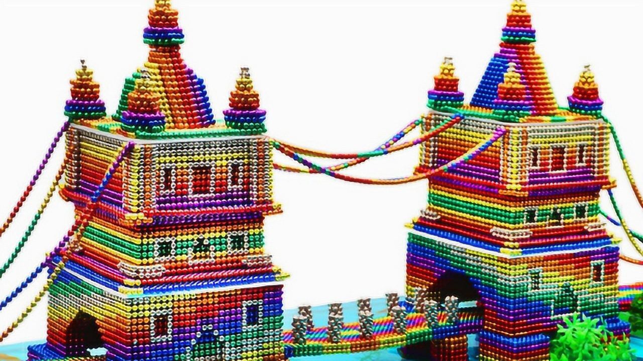 牛人用巴克球建造豪华城堡还自带金鱼池真是大开眼界