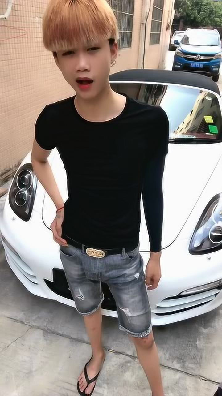 精神小伙气质可佳,就是太土