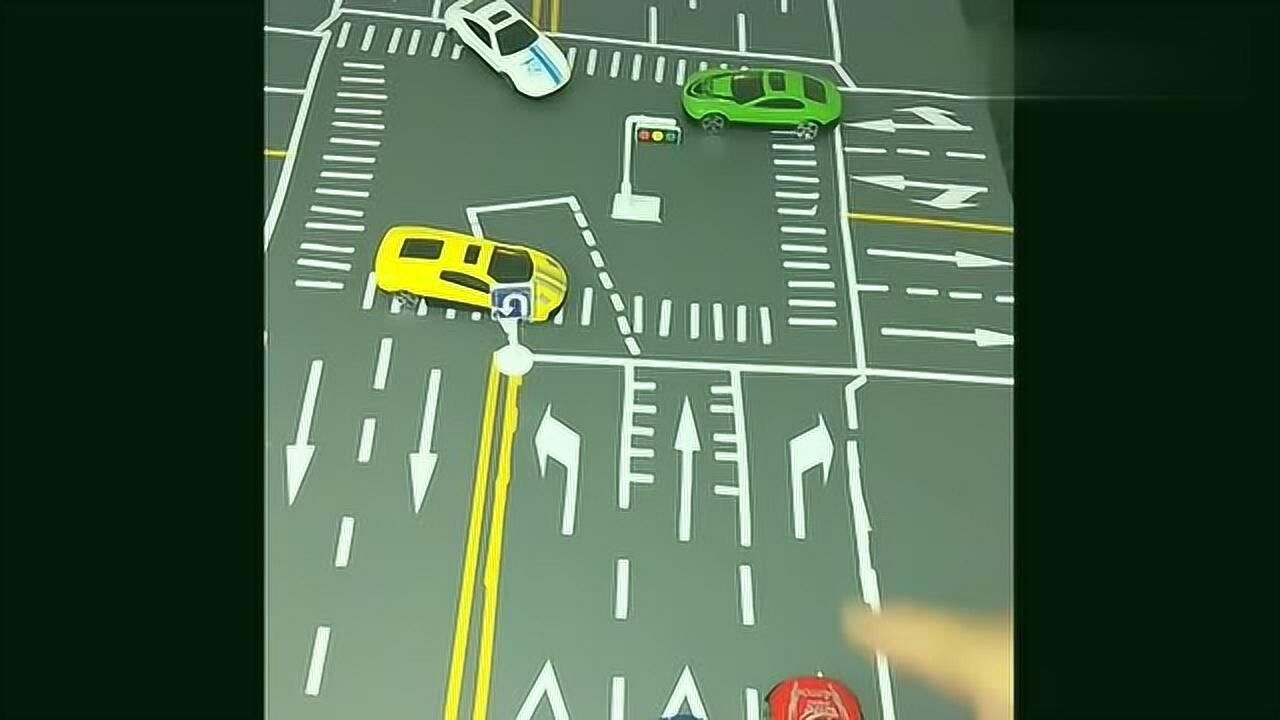 红绿灯十字路口的虚线实线怎么走不明白的新手司机快来看一下