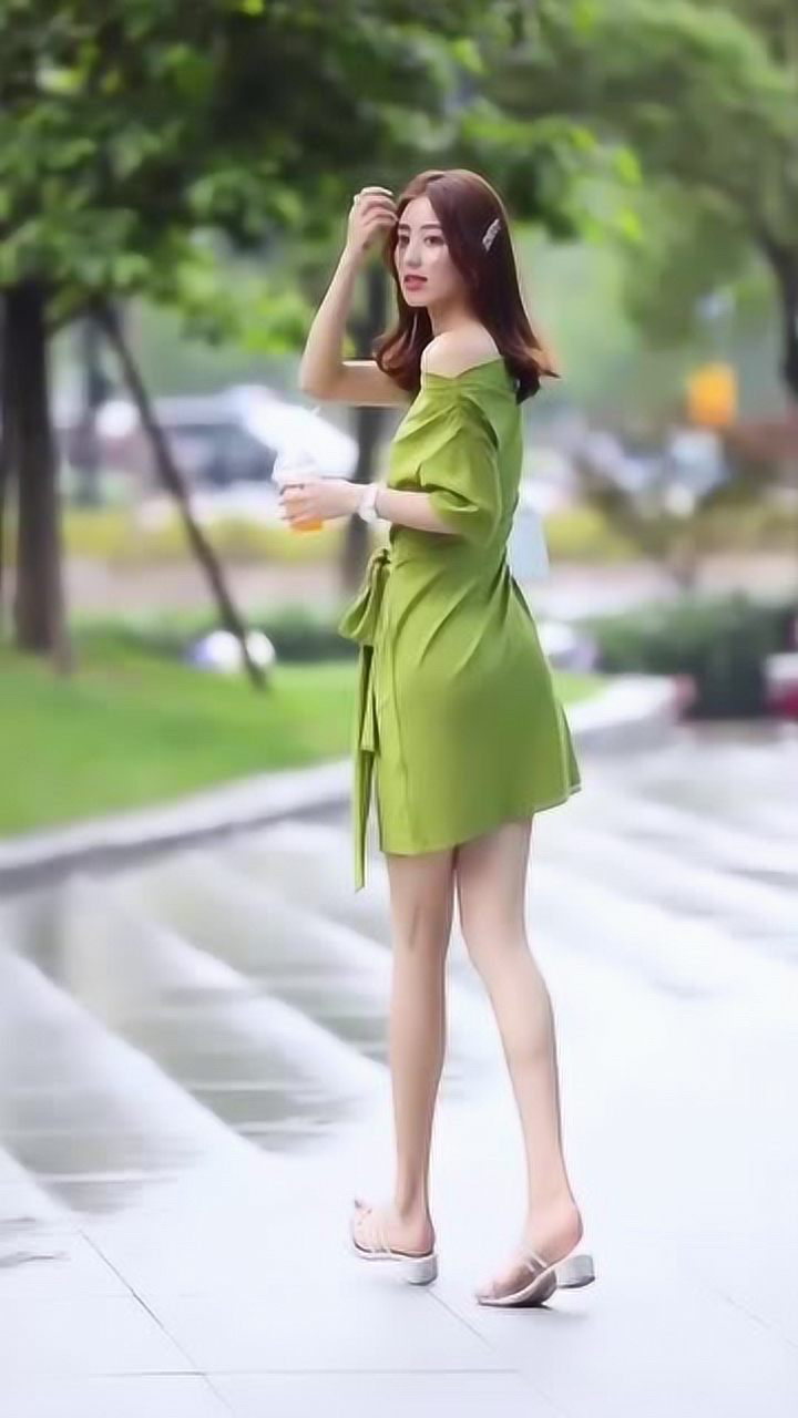 超级漂亮的小妹妹,看一眼就动心了,太迷人!