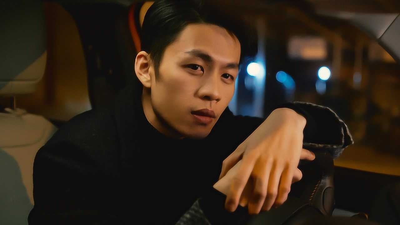 米邵飞被吐槽不够帅李鸿其生活照一出大家都沉默了