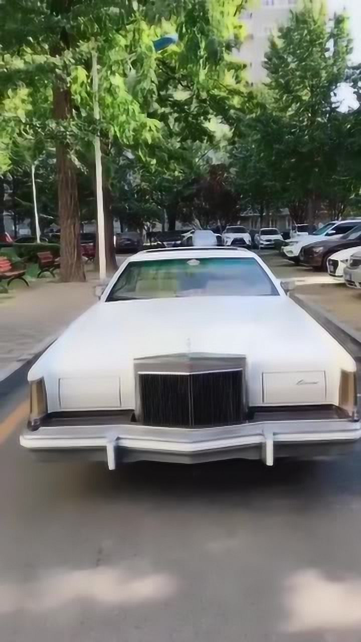 1977年林肯大陆马克5代,还是老车有味道啊