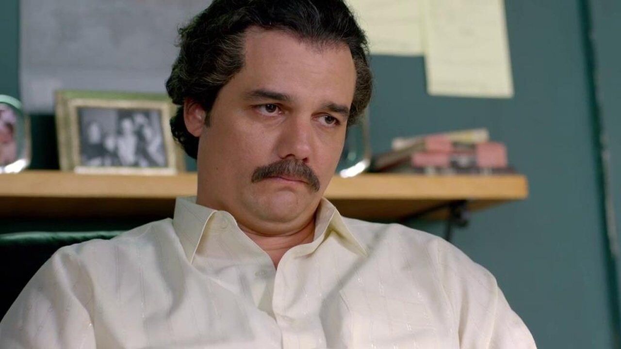 《毒枭》巴勃罗策划逃跑