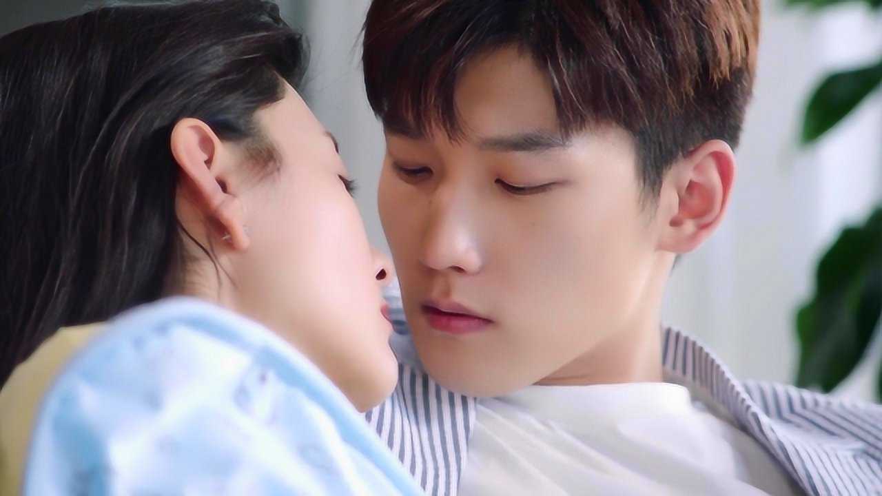 你是我的命中注定邢昭林梁洁四目相对两人再也忍不住上演激情热吻