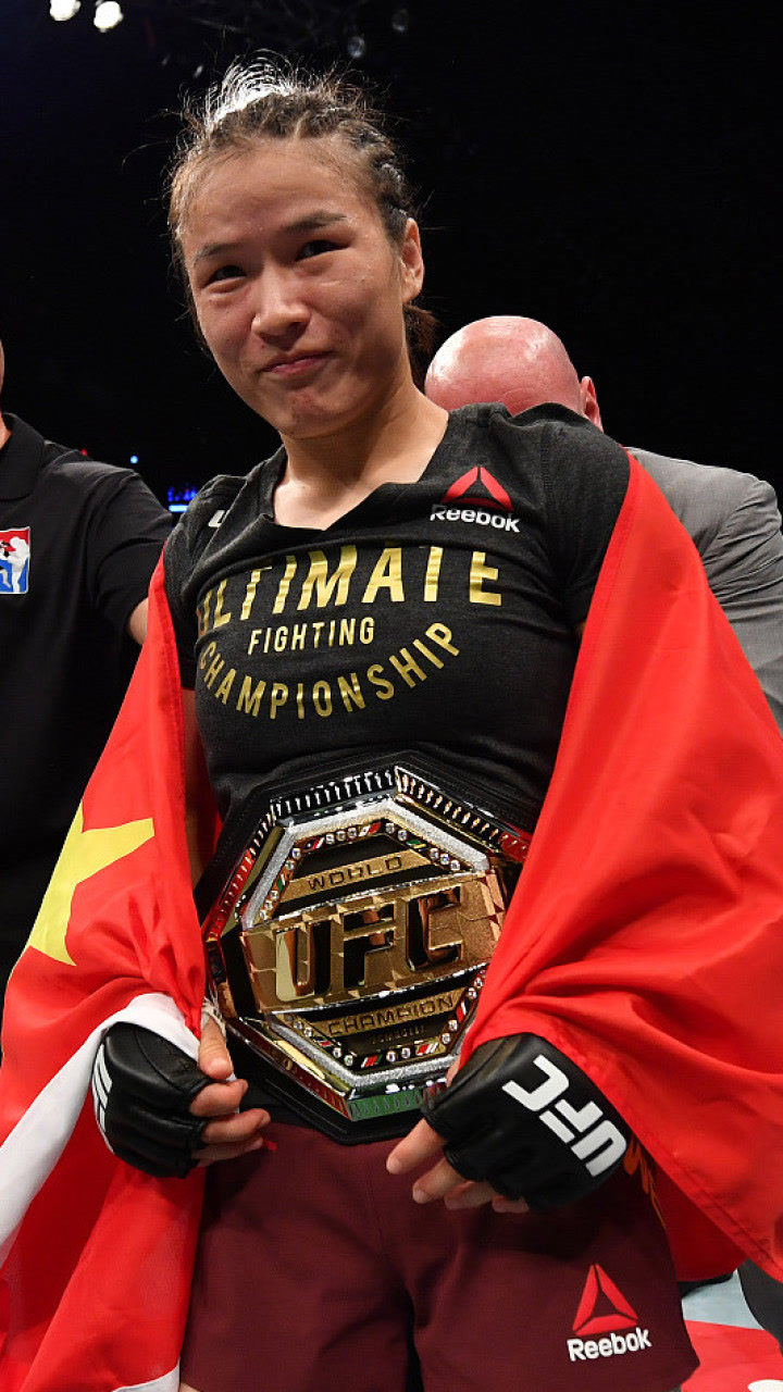 张伟丽:没想到只用了42秒就击败对手 成为亚洲首位ufc冠军