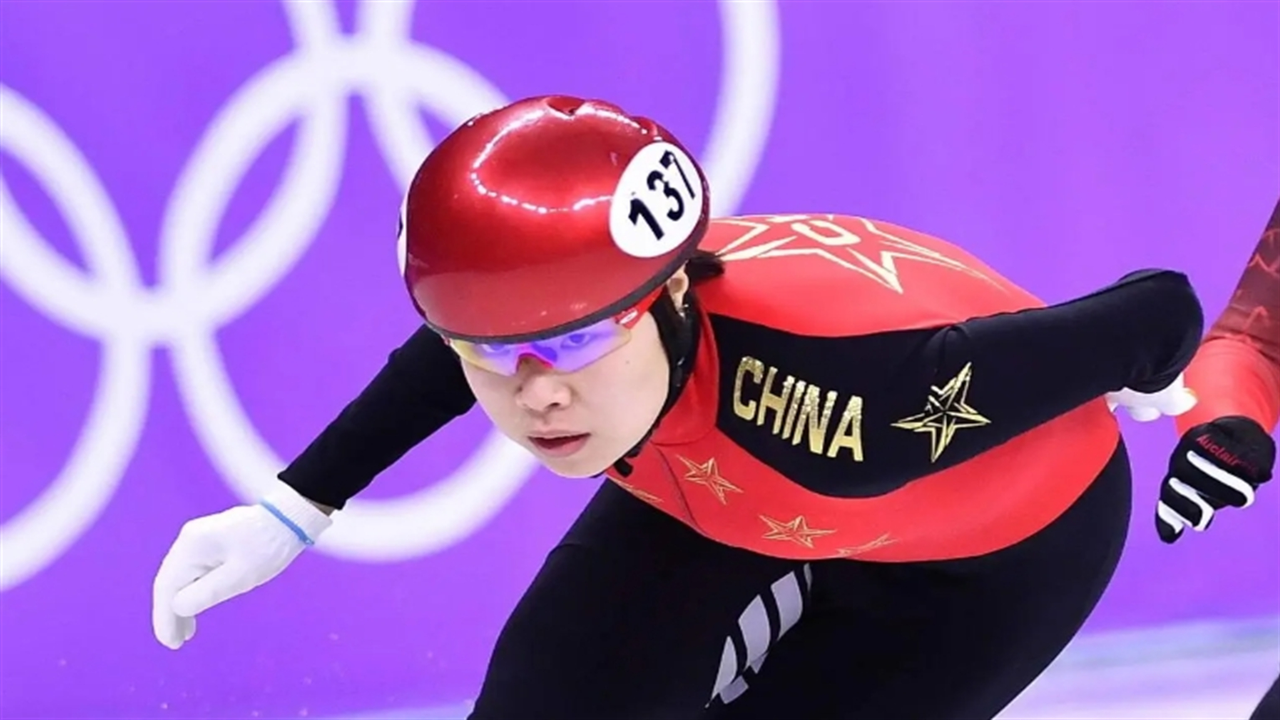 体坛名场面面对韩国选手背后下黑手中国选手周洋被彻底激怒用实力教