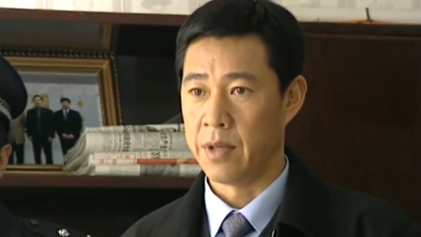 龙年:小偷偷了十几万,却把贪官暴露出来了,万汉山这次要完