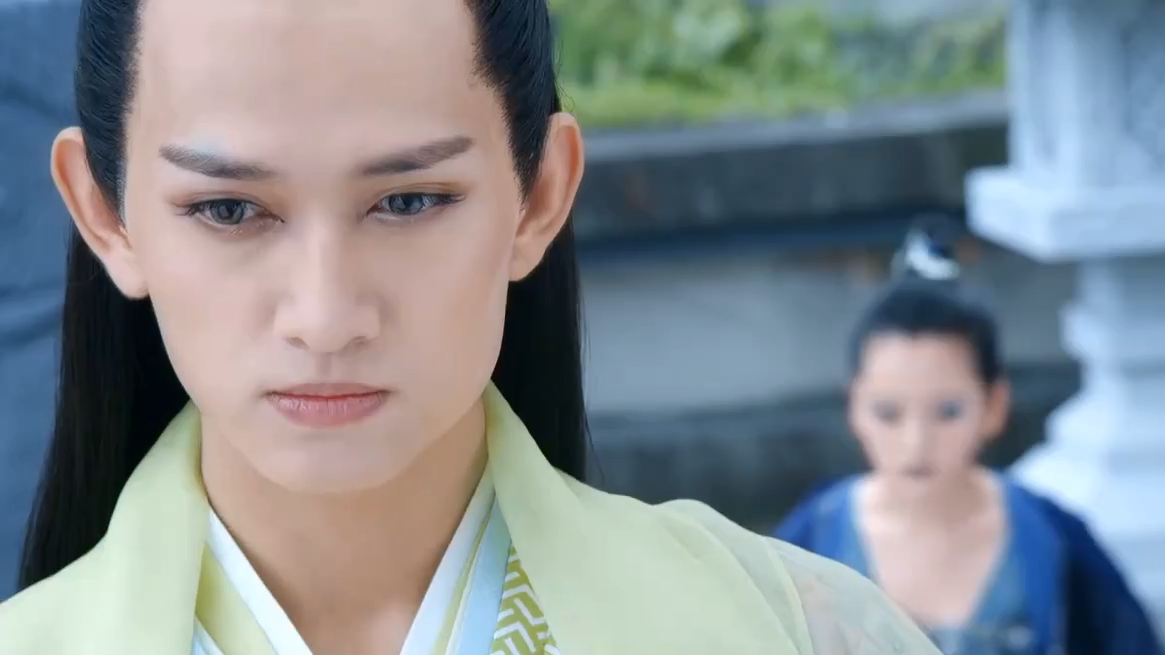 花千骨遇险,杀阡陌直接从天而降,霸气出手相救