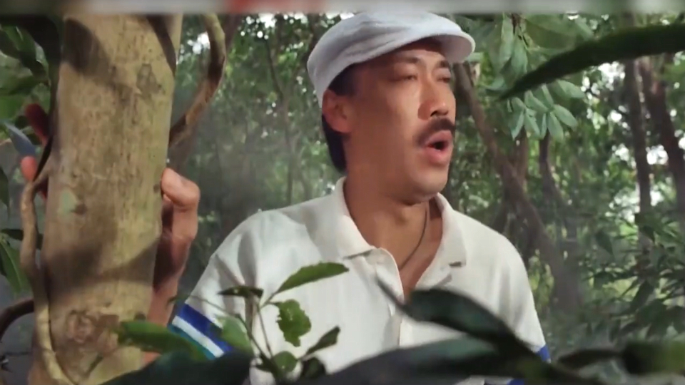 冯淬帆去山上撒尿,结果偶遇了一美女,赚大发了