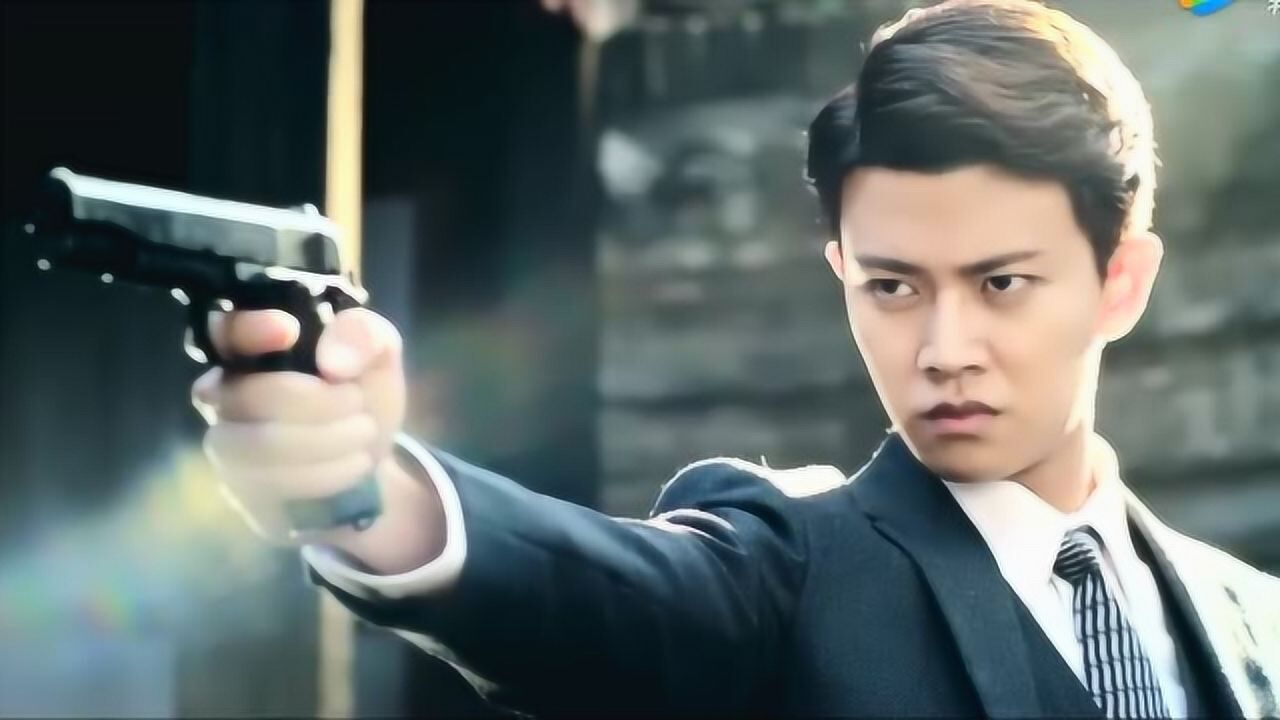 秋蝉任嘉伦新剧化身谍者上演制服诱惑军装太帅气