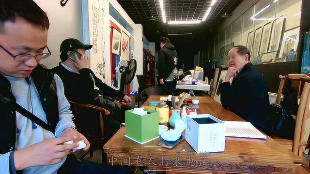 小发哥探秘宁波送拍现场,藏友拿来一堆宝贝,这种玩意也能上拍