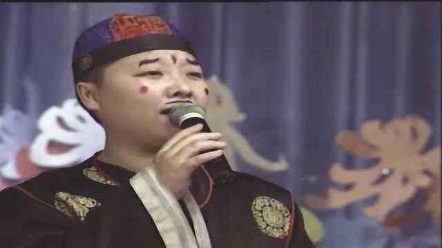 赵小军演唱歌曲人间第一情,歌曲唱的好,观众才捧场