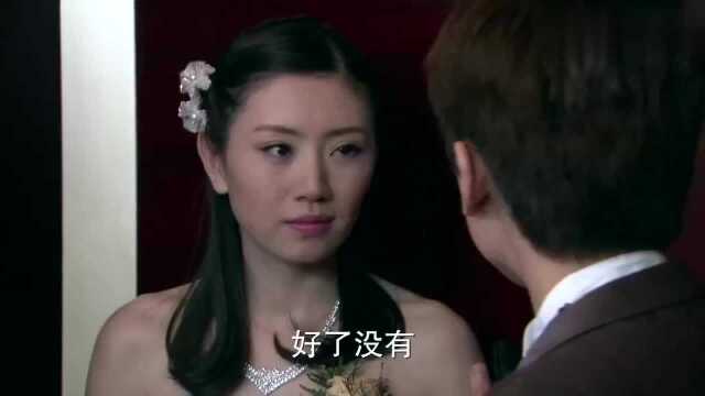 影视:婚礼当天,新娘发现丈夫和伴娘的秘密,在婚礼上当众揭穿