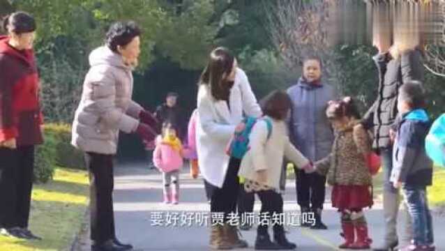 二胎时代:馨儿高高兴兴上幼儿园,弟弟也开始上“小小班”