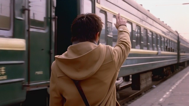 一首刘鸿的《站台》经典好听,我的心在等待,永远在等待