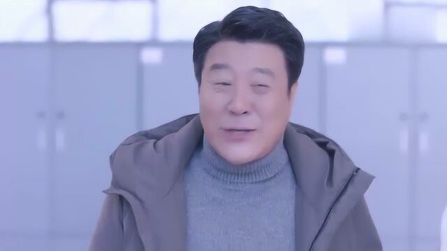 我和我的儿女们:为让自强干正事,钱广带他到养老中心,指导唱歌