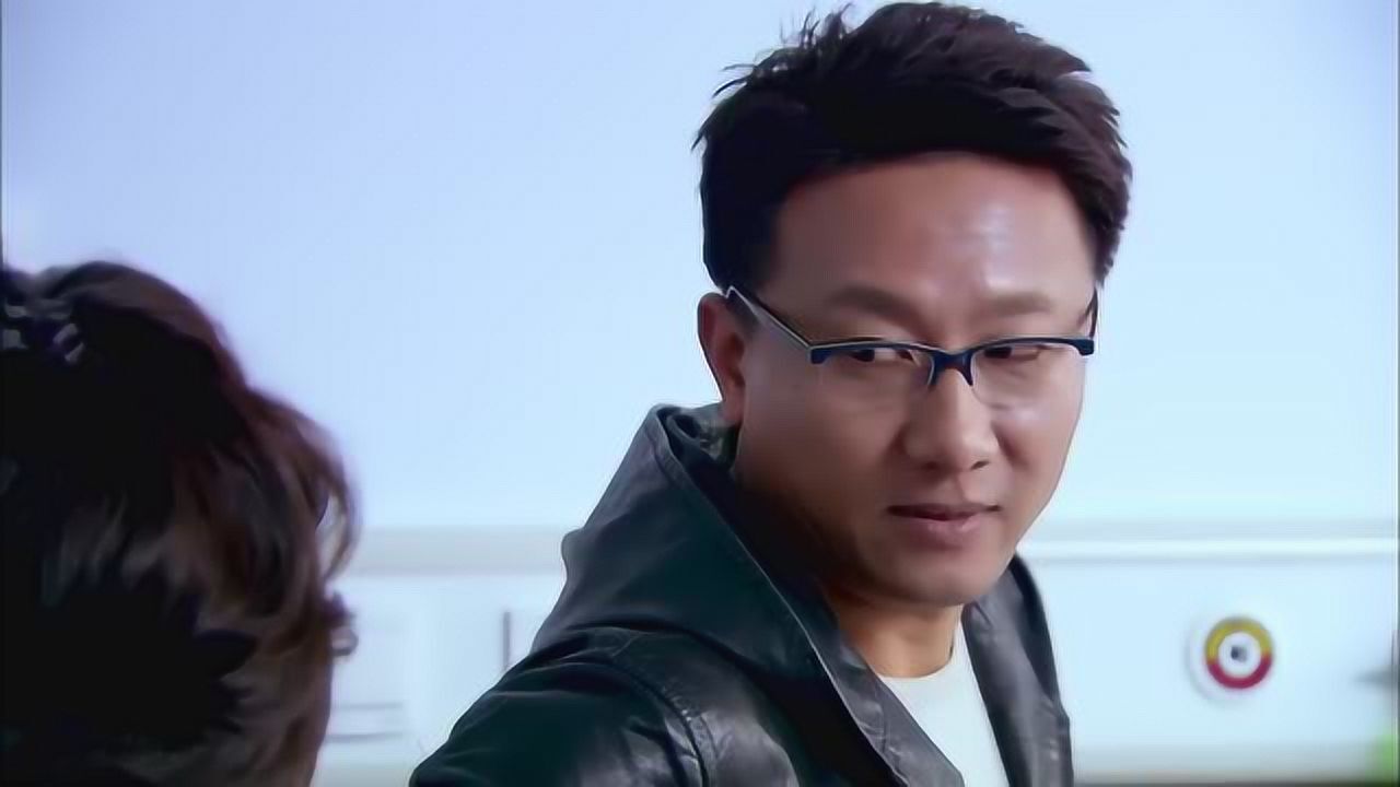 邻居也疯狂:刘栋出息了,都有工资了,还要自己租房住!