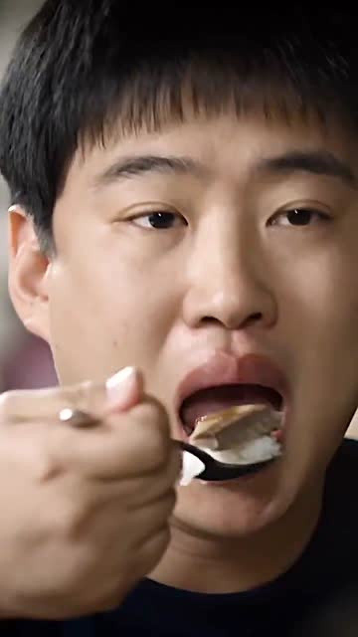 干啥啥不行吃饭第一名的正峰欧巴有他的地方一定有美食