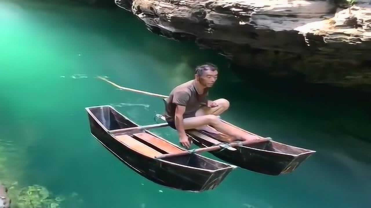 真正的脚踏两只船这操作需要佩服一般人做不到