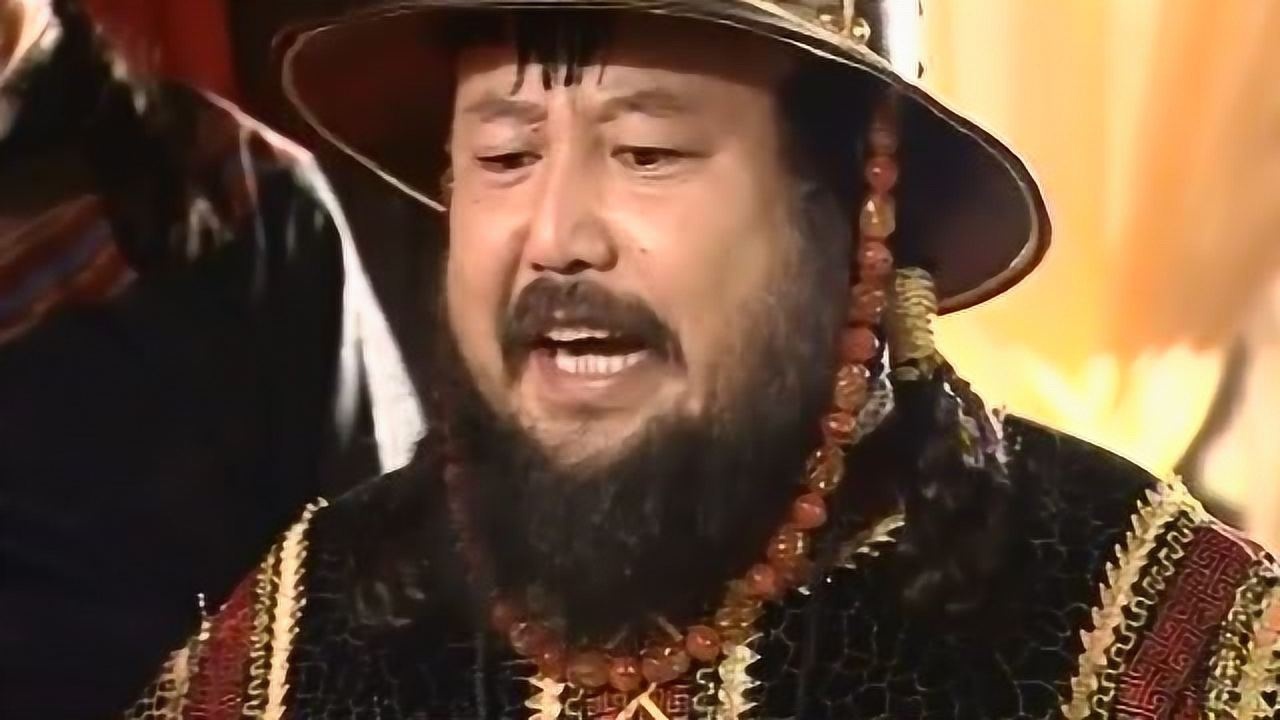 倚天屠龙记:七王爷故意说汝阳王有造反之心,吓得汝阳王当场下跪