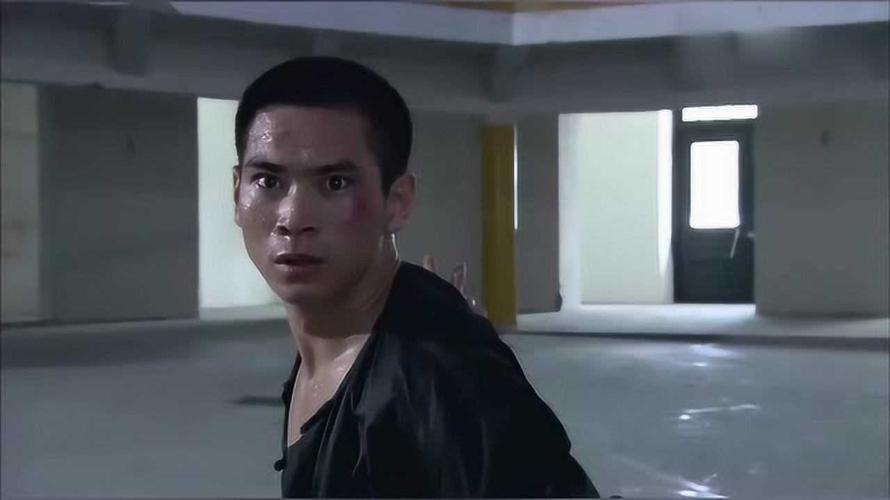 李小龙用截拳道教训狂妄黄皮小子教他如何做人太精彩了