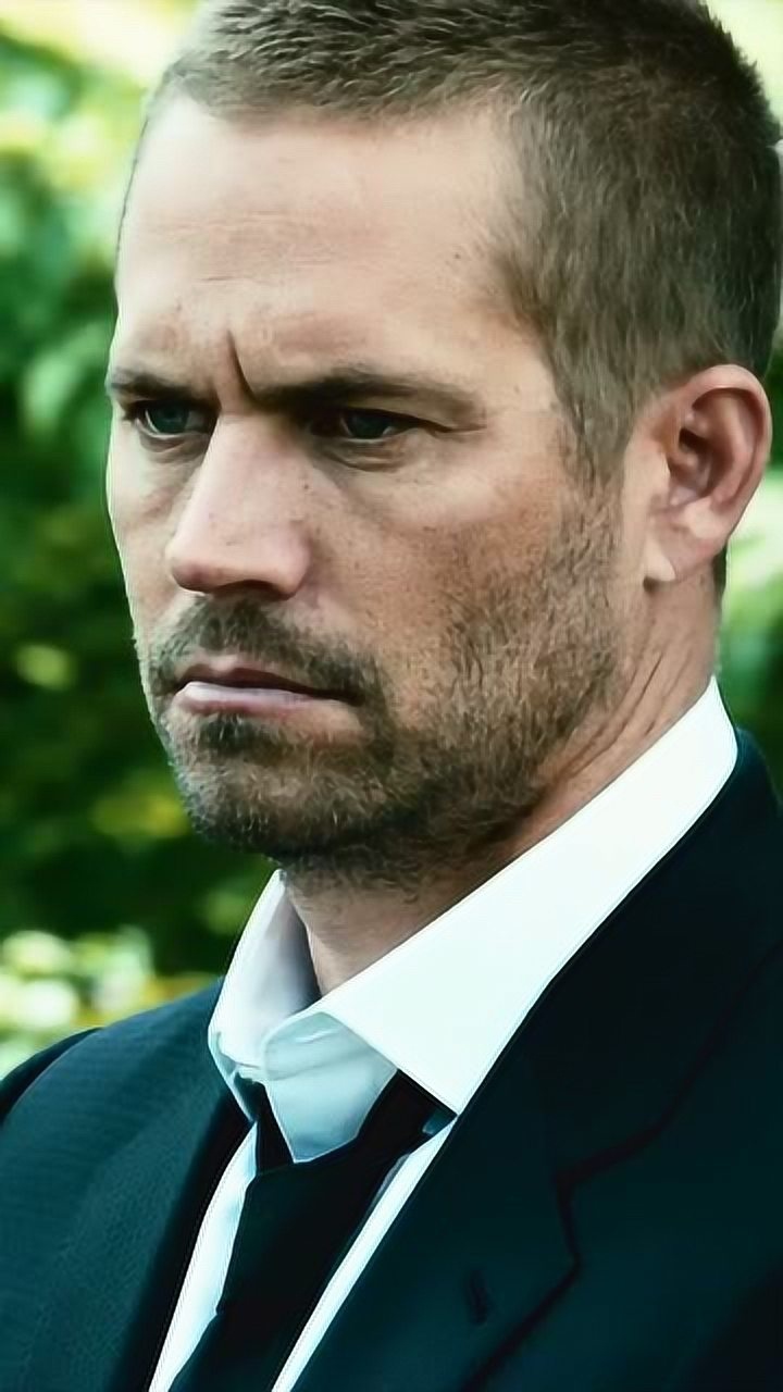 保罗沃克留下的镜头纪念逝世后的七年回忆曾经的飙车场面