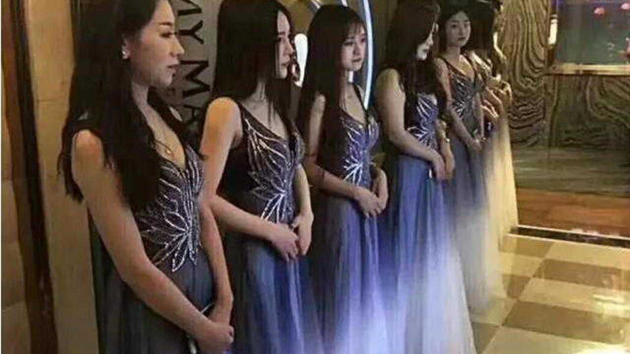 珍贵影像:京城最大会所的小姐,接客有多光明正大?