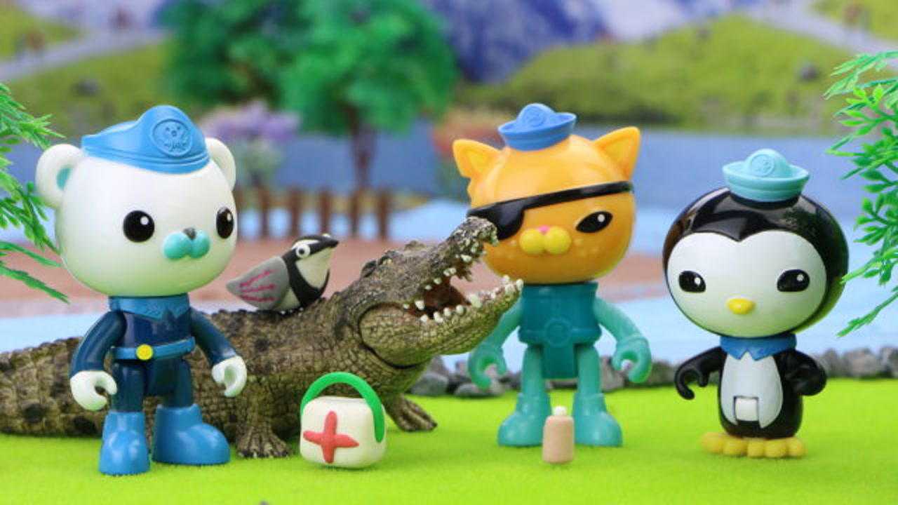 《玩具》奇趣箱小猪佩奇玩具故事 海底小纵队帮助牙疼的鳄鱼先生_高清