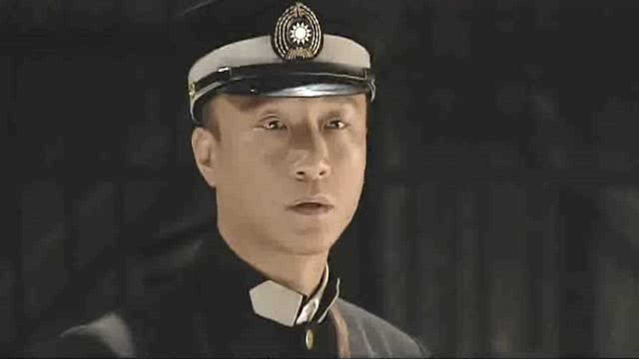刀锋1937孙红雷抓逃犯立功开始给死囚送饭接着命运开始发生变化