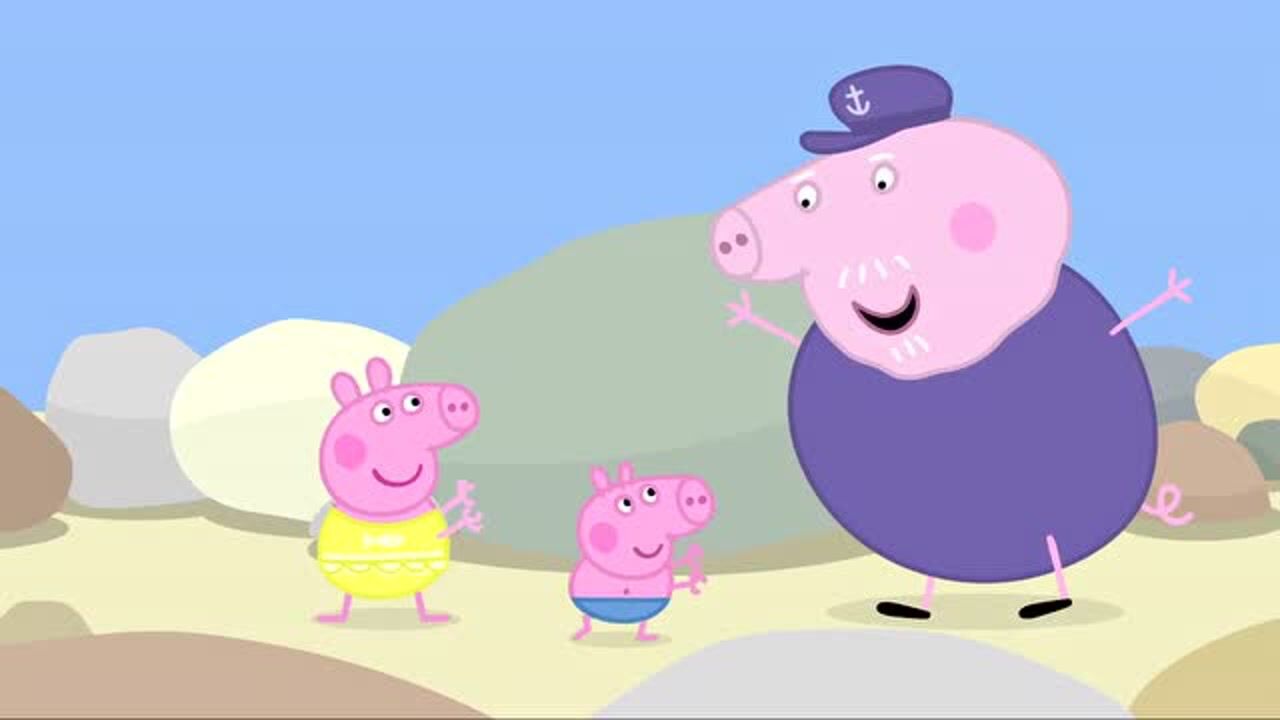 小猪佩奇佩奇乔治跟着猪爷爷猪奶奶,来朝水潭,捡到好多宝贝