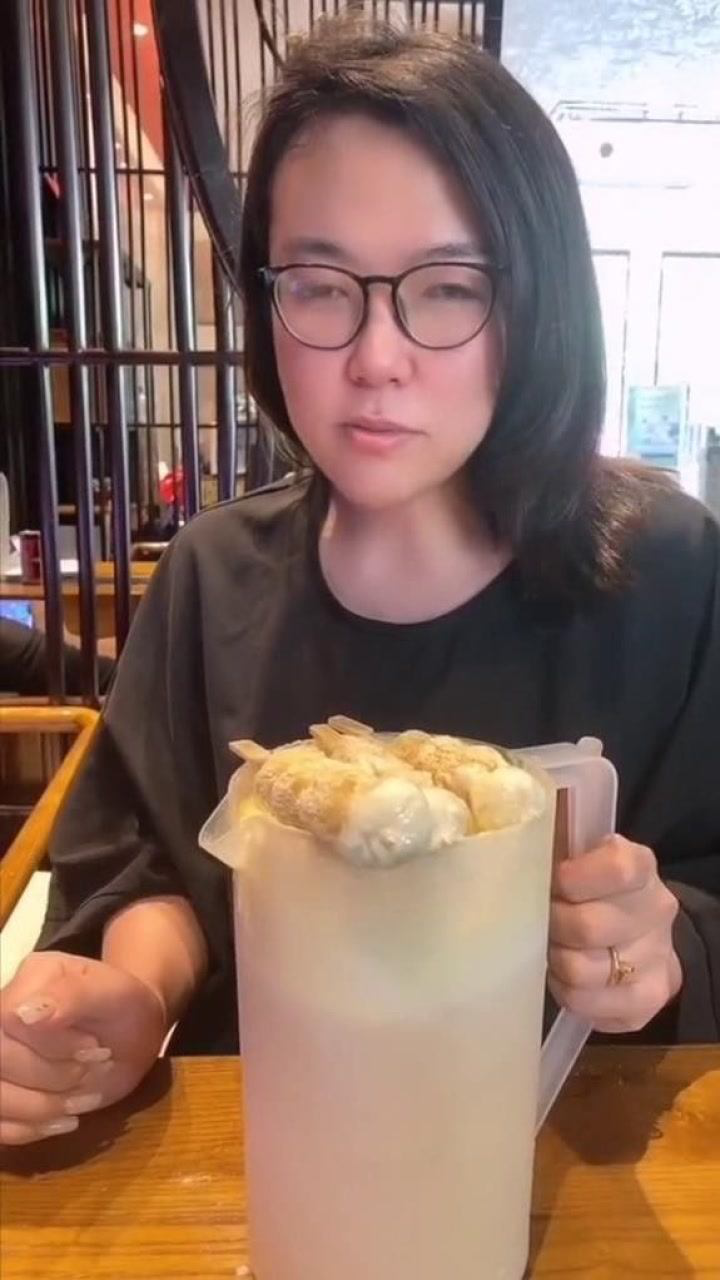 当大胃王浪胃仙遇上绿茶不说了先干为敬