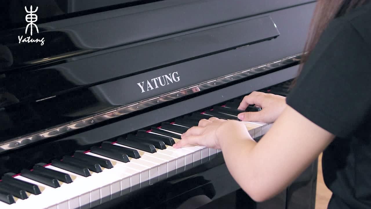 亚东钢琴演奏《彩云追月》钢琴曲