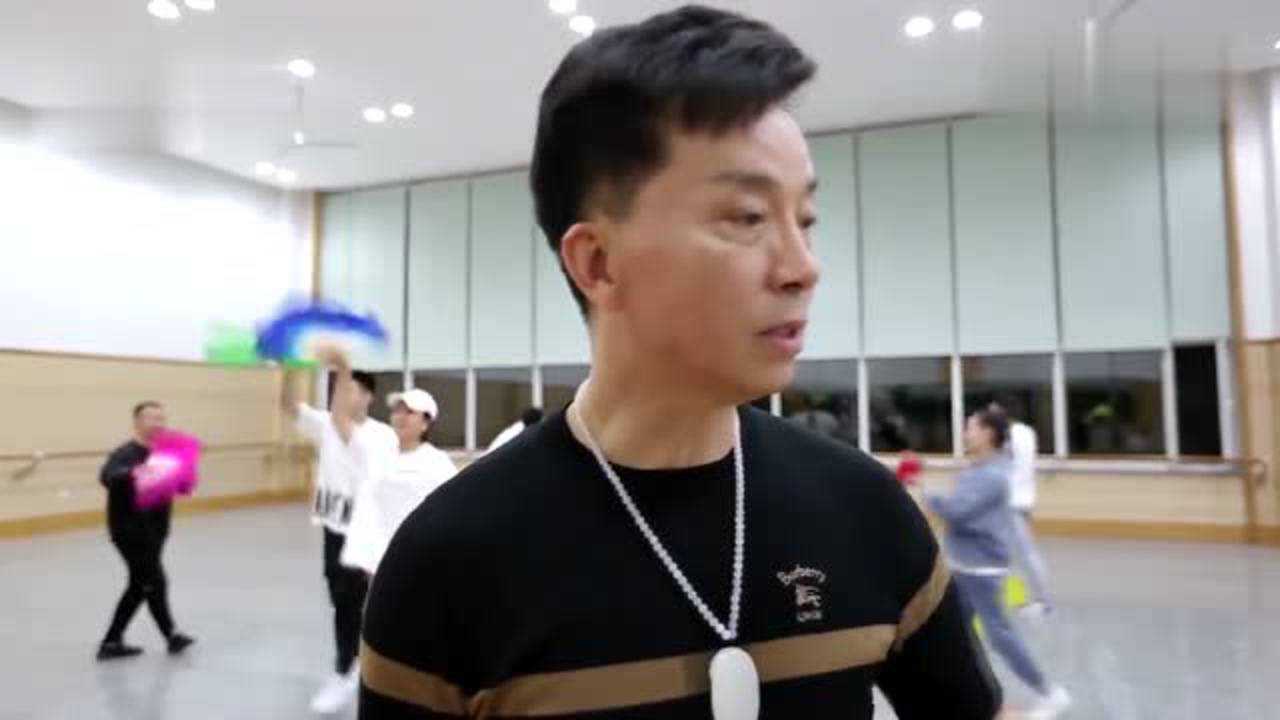 二人转最后的男旦李玉刚的恩师王永会