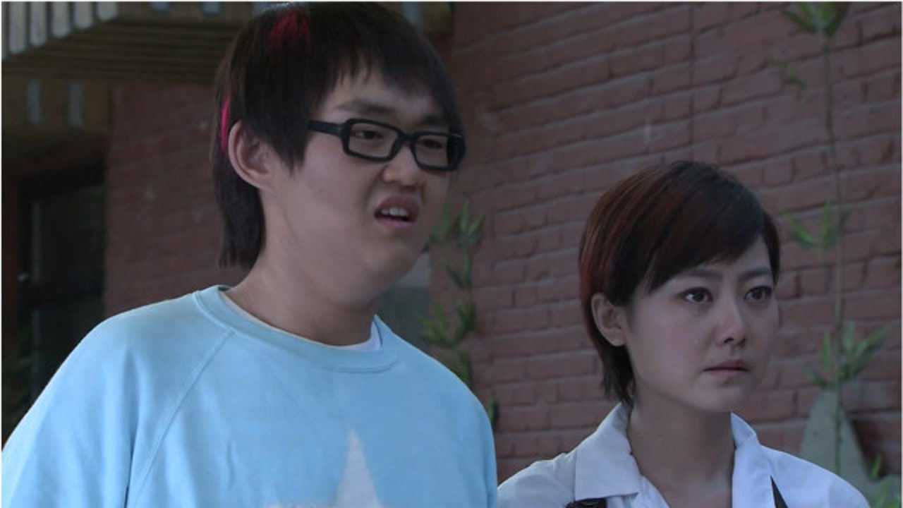 青春期撞上更年期颖子和大鹏扮假情侣故意试探前男友不料让颖子绝望